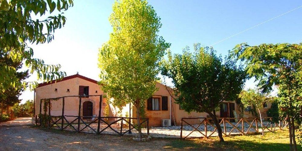 Agriturismo Terra Di Pace Noto Dış mekan fotoğraf