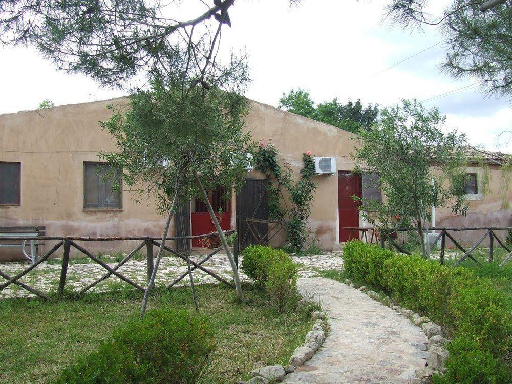 Agriturismo Terra Di Pace Noto Dış mekan fotoğraf